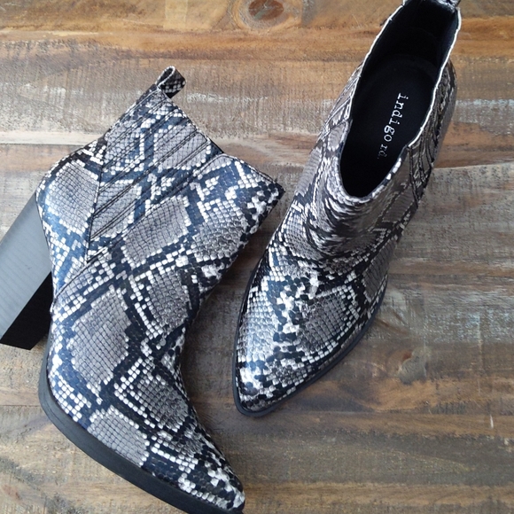 🆕🌿SNAKEPRINT BOOTIES🌿 - Picture 12 of 12